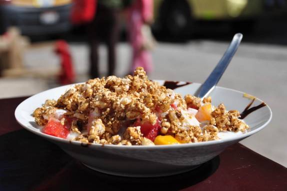 Um saudavel café da manhã em Ollantaytambo, no Valle Sagrado, perto de Cusco, no Peru